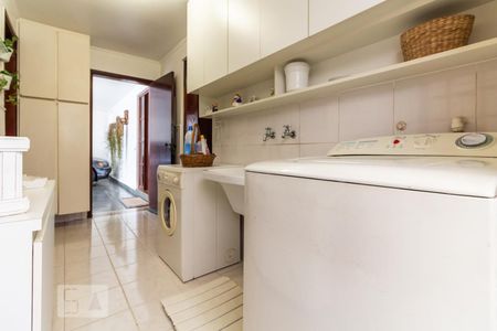 Casa de condomínio à venda com 420m², 4 quartos e 4 vagasÁrea de Serviço