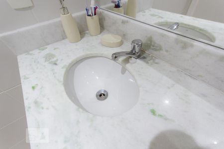 Banheiro Social de apartamento à venda com 2 quartos, 60m² em Pechincha, Rio de Janeiro