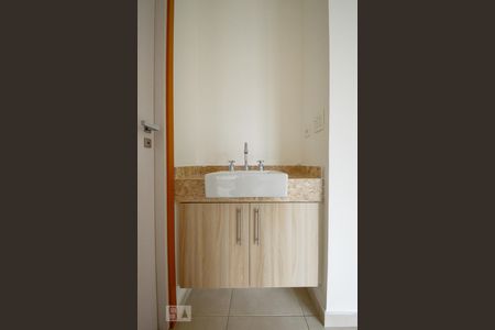 Banheiro de apartamento para alugar com 1 quarto, 34m² em Consolação, São Paulo