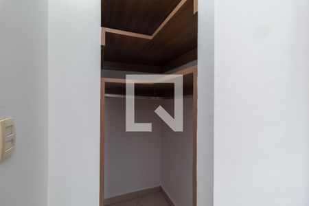 Apartamento para alugar com 53m², 2 quartos e 2 vagasQuarto 1 - Closet