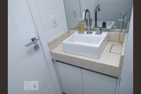 Apartamento à venda com 434m², 4 quartos e 4 vagasBanheiro Social