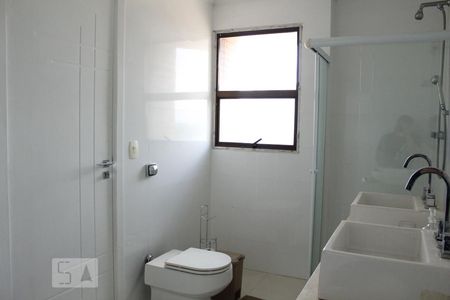 Apartamento à venda com 434m², 4 quartos e 4 vagasBanheiro da Suíte Master