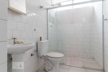 Banheiro de apartamento para alugar com 2 quartos, 100m² em Funcionários, Belo Horizonte