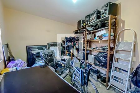 Casa à venda com 220m², 3 quartos e 4 vagasEscritorio