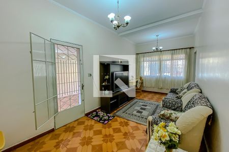 Sala de casa à venda com 3 quartos, 220m² em Vila Canero, São Paulo