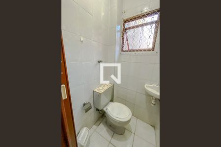 Casa à venda com 220m², 3 quartos e 4 vagasBanheiro