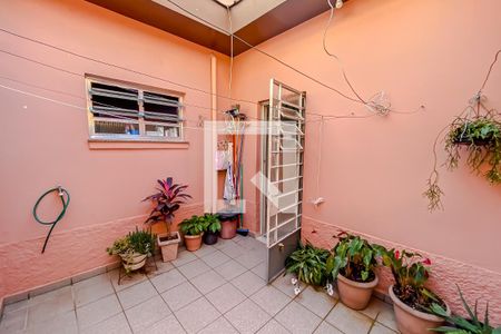 Casa à venda com 220m², 3 quartos e 4 vagasQuintal