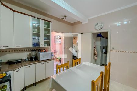 Casa à venda com 220m², 3 quartos e 4 vagasCozinha