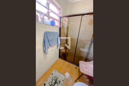 Casa à venda com 220m², 3 quartos e 4 vagasBanheiro