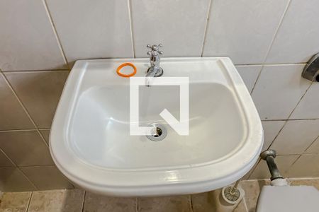 Casa à venda com 220m², 3 quartos e 4 vagasDetalhes do banheiro