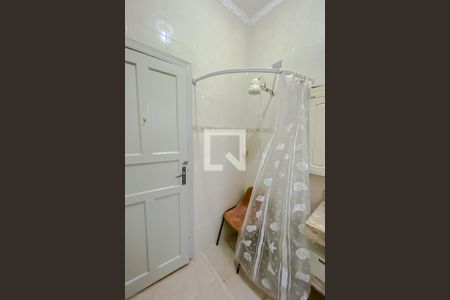 Casa à venda com 220m², 3 quartos e 4 vagasBanheiro 2