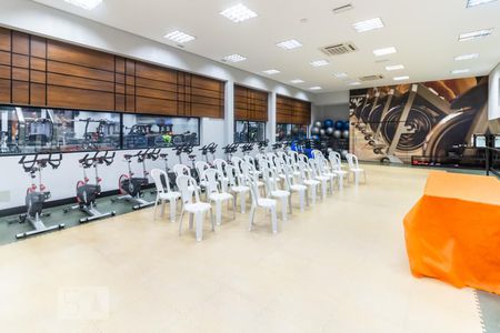 Casa de condomínio para alugar com 800m², 5 quartos e sem vaga Casa de condomínio para alugar com 800m², 5 quartos e sem vagaÁrea Comum: Academia