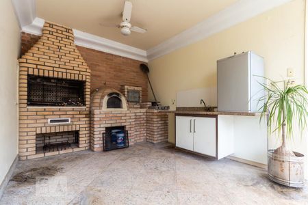 Casa de condomínio para alugar com 800m², 5 quartos e sem vaga Casa de condomínio para alugar com 800m², 5 quartos e sem vagaChurrasqueira Área Externa