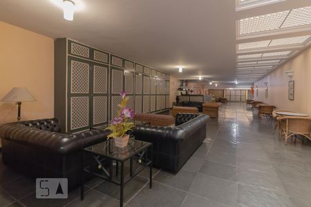 Apartamento à venda com 78m², 2 quartos e 1 vaga Apartamento à venda com 78m², 2 quartos e 1 vagaHall social