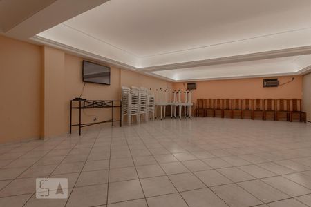 Apartamento à venda com 78m², 2 quartos e 1 vaga Apartamento à venda com 78m², 2 quartos e 1 vagaSalão de festas