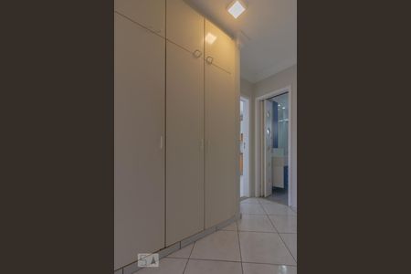 Corredor de apartamento à venda com 2 quartos, 78m² em Aclimação, São Paulo