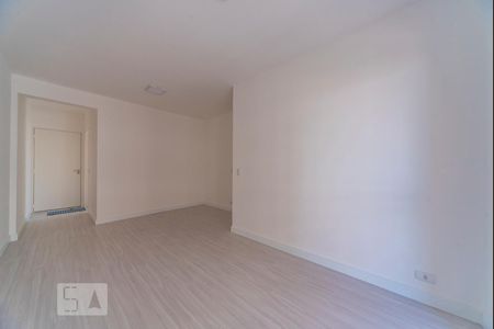 Sala de apartamento para alugar com 3 quartos, 75m² em Vila Floresta, Santo André