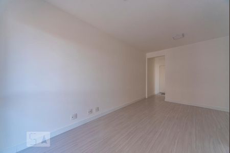 Sala de apartamento para alugar com 3 quartos, 75m² em Vila Floresta, Santo André