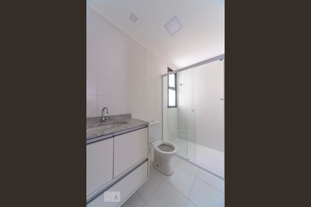 Banheiro de apartamento para alugar com 3 quartos, 75m² em Vila Floresta, Santo André