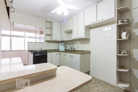 Apartamento à venda com 110m², 2 quartos e 1 vagaCozinha