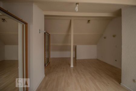 Casa para alugar com 256m², 5 quartos e 4 vagas Casa para alugar com 256m², 5 quartos e 4 vagasSuíte 3