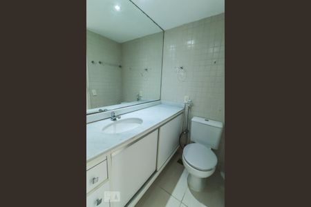 Apartamento para alugar com 76m², 3 quartos e 1 vagaBanheiro Quarto 03 (Suíte)