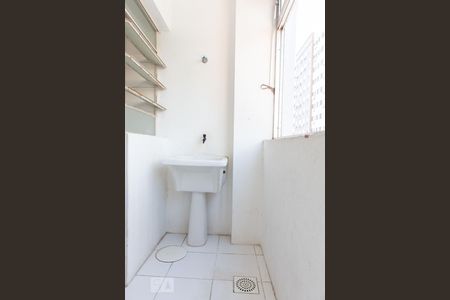 Apartamento para alugar com 71m², 2 quartos e sem vagaÁrea de Serviço