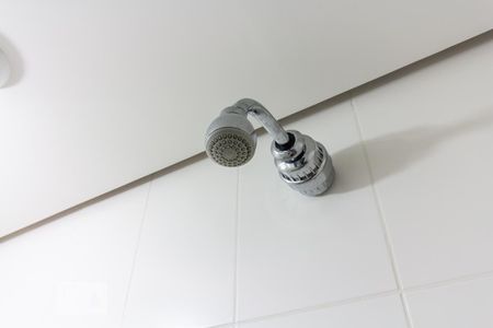 Apartamento para alugar com 82m², 3 quartos e 2 vagasChuveiro do Banheiro da Suíte