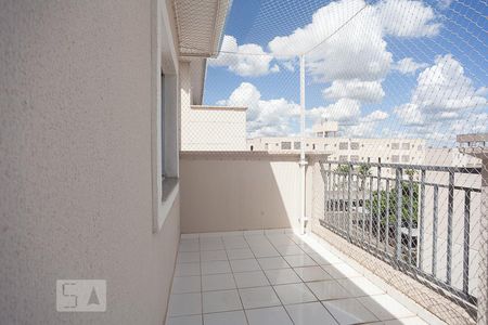 Apartamento à venda com 97m², 3 quartos e 1 vagaVaranda