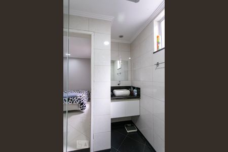 Casa de condomínio à venda com 310m², 4 quartos e 3 vagasBanheiro