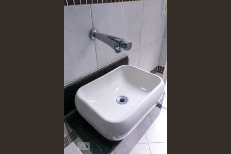 Casa de condomínio à venda com 310m², 4 quartos e 3 vagasDetalhe