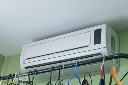 Casa de condomínio à venda com 310m², 4 quartos e 3 vagasDetalhe