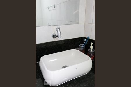 Casa de condomínio à venda com 310m², 4 quartos e 3 vagasDetalhe