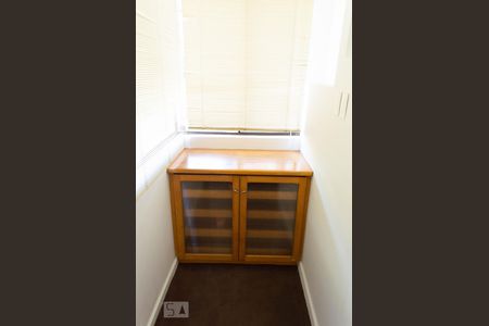 Apartamento à venda com 92m², 2 quartos e 1 vaga Apartamento à venda com 92m², 2 quartos e 1 vagacloset