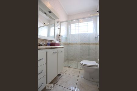 Casa para alugar com 380m², 4 quartos e 4 vagasBanheiro da Suíte 02