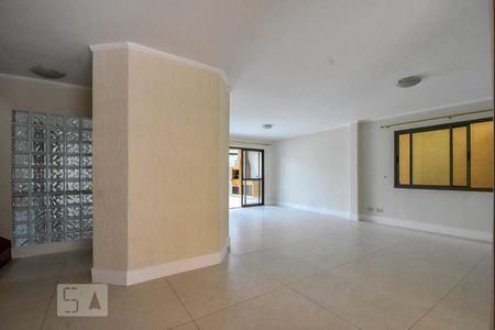 Sala de casa de condomínio à venda com 4 quartos, 240m² em Granja Julieta, São Paulo