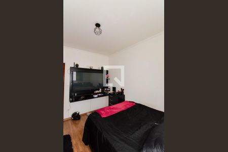 Casa à venda com 250m², 5 quartos e 5 vagas Casa à venda com 250m², 5 quartos e 5 vagasQuarto 1