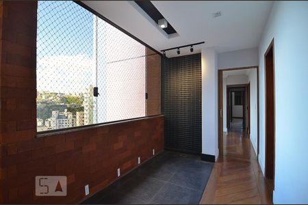 Vista de apartamento para alugar com 3 quartos, 210m² em Buritis, Belo Horizonte