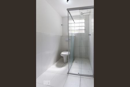 Banheiro de apartamento à venda com 1 quarto, 43m² em Vila Homero Thon, Santo André