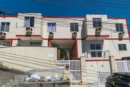 Casa de condomínio para alugar com 120m², 3 quartos e 2 vagasFachada