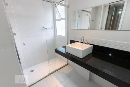 Apartamento para alugar com 162m², 3 quartos e 3 vagas Apartamento para alugar com 162m², 3 quartos e 3 vagasQuarto 2 Suíte