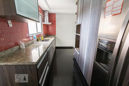 Apartamento para alugar com 162m², 3 quartos e 3 vagas Apartamento para alugar com 162m², 3 quartos e 3 vagasCozinha