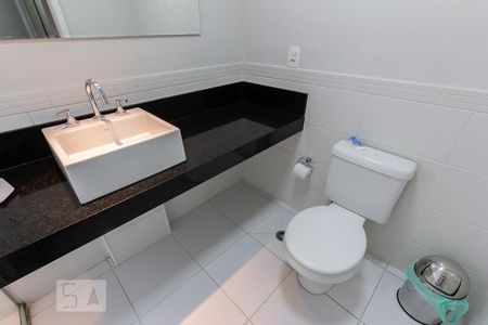 Apartamento para alugar com 162m², 3 quartos e 3 vagas Apartamento para alugar com 162m², 3 quartos e 3 vagasQuarto 2 Suíte