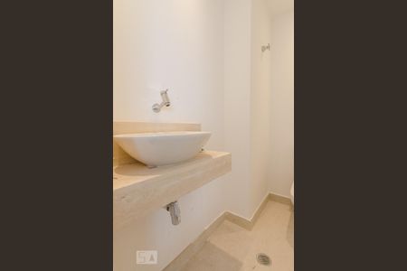 Apartamento para alugar com 234m², 4 quartos e 4 vagas Apartamento para alugar com 234m², 4 quartos e 4 vagasLavabo