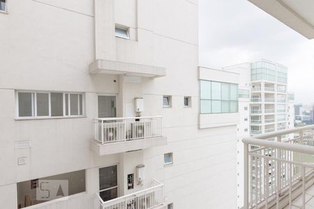 Apartamento para alugar com 234m², 4 quartos e 4 vagas Apartamento para alugar com 234m², 4 quartos e 4 vagasVista da Área de Serviço