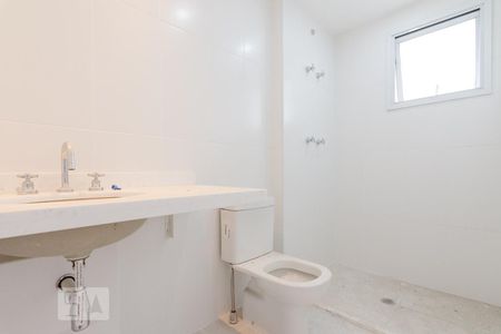 Apartamento para alugar com 234m², 4 quartos e 4 vagas Apartamento para alugar com 234m², 4 quartos e 4 vagasBanheiro da Suíte 3