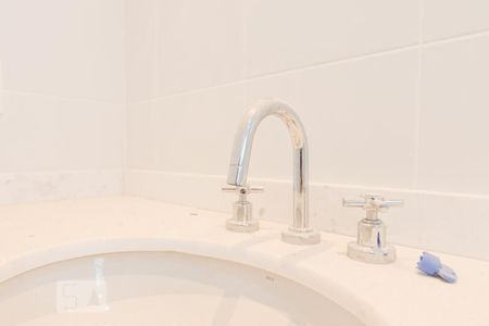 Apartamento para alugar com 234m², 4 quartos e 4 vagas Apartamento para alugar com 234m², 4 quartos e 4 vagasBanheiro da Suíte 3