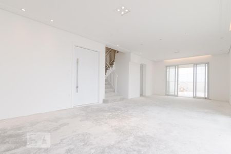 Apartamento para alugar com 234m², 4 quartos e 4 vagas Apartamento para alugar com 234m², 4 quartos e 4 vagasSala