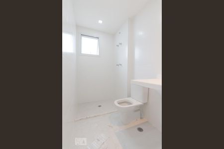 Apartamento para alugar com 234m², 4 quartos e 4 vagas Apartamento para alugar com 234m², 4 quartos e 4 vagasBanheiro da Suíte 1
