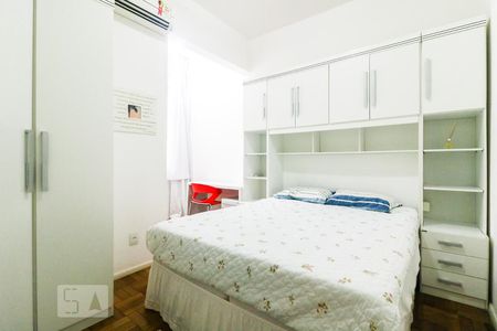 Quarto 1 de apartamento à venda com 2 quartos, 70m² em Copacabana, Rio de Janeiro